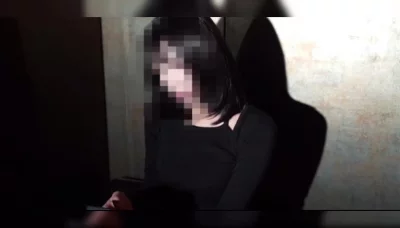 白丝老婆给单男群p