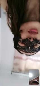 【雨哥原创】裸聊良家人妻！人妻自慰白浆超级多勾引我忍不住射她骚逼