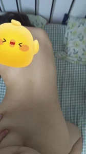 未婚同居小情侣