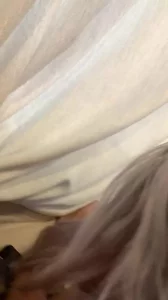 银发小姐姐撸管后入啪啪