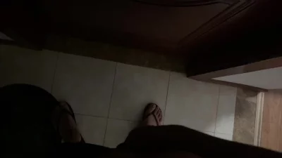 [原创]这样在门外听着老婆被操的声音和眼见更刺激